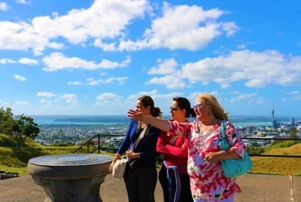 Auckland-Mt-Eden-Guided-Tours-2WAYS-Tours