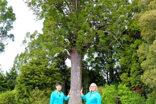 Amelia-i-Ellen-Guies-2WAYS-Tours-NZ