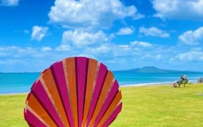 Quina Llengua Parlen les Esculturas Urbanas a Nova Zelanda?