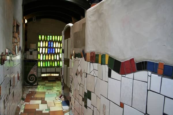 Lavabos Organics de Hundertwasser a Nova Zelanda Lavabos Organics de Hundertwasser a Nova Zelanda