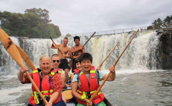 Vive auténtica cultura Maori en Nueva Zelanda con 2WAYS Tours